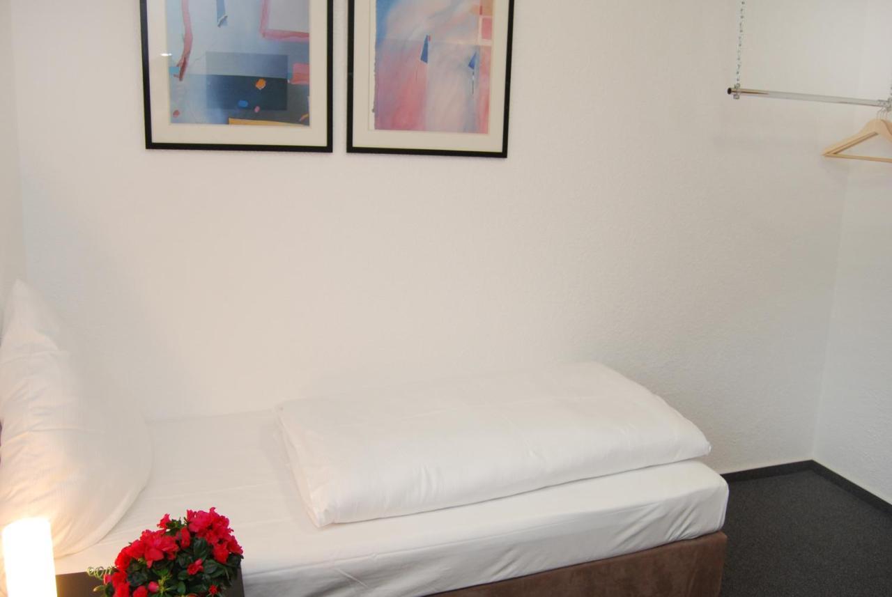 Hotel Rheinischer Hof Erkrath Εξωτερικό φωτογραφία