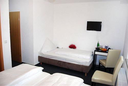 Hotel Rheinischer Hof Erkrath Εξωτερικό φωτογραφία