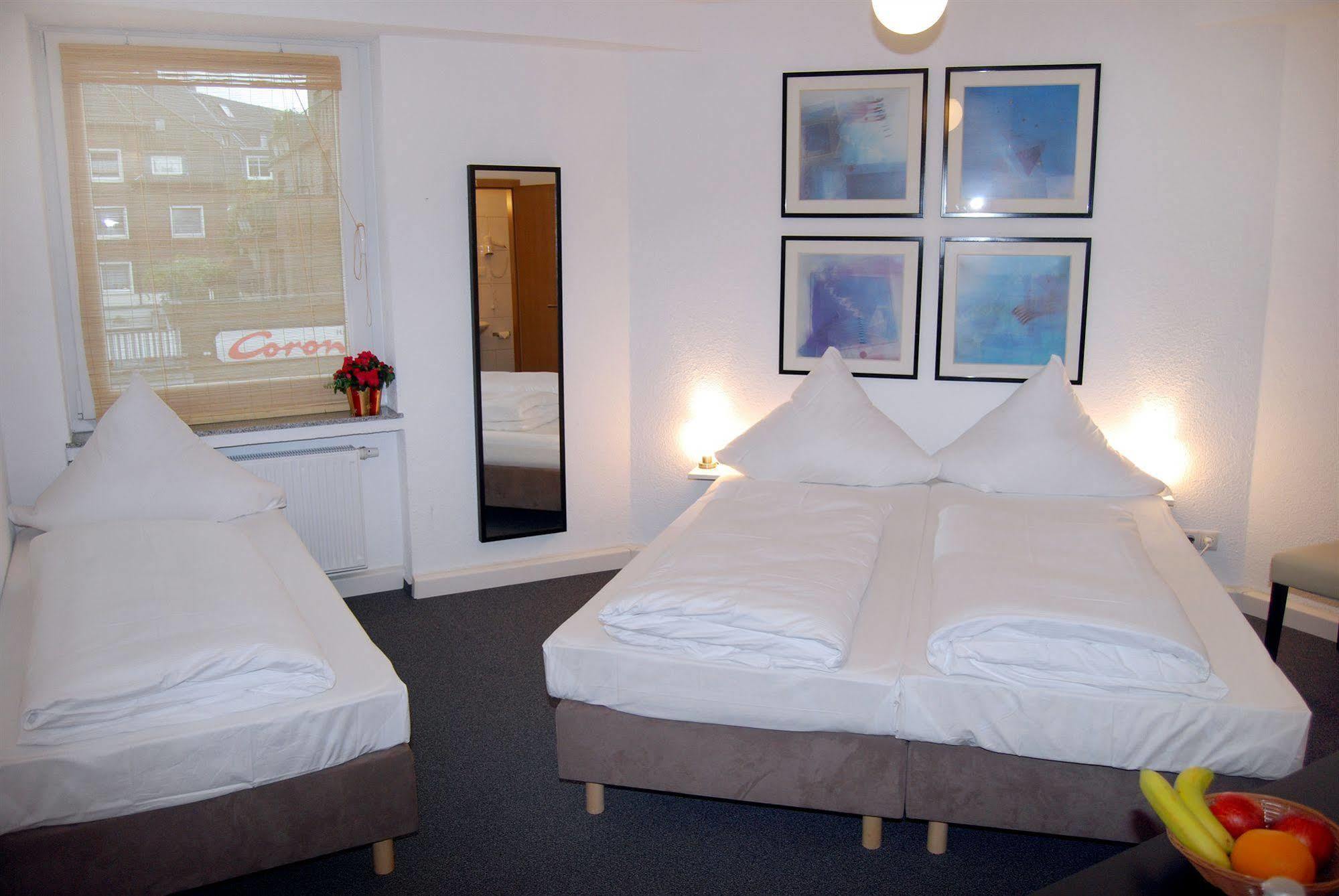 Hotel Rheinischer Hof Erkrath Εξωτερικό φωτογραφία